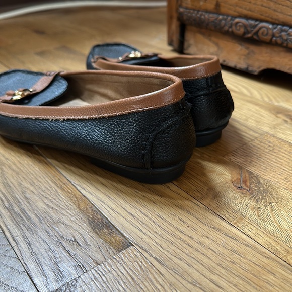 Aerosoles Stitch n Turn Black Brown Flats - Picture 2 of 3